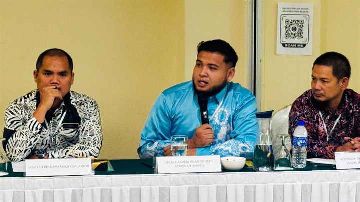 Peserta berkongsi pandangan dalam sesi perbincangan